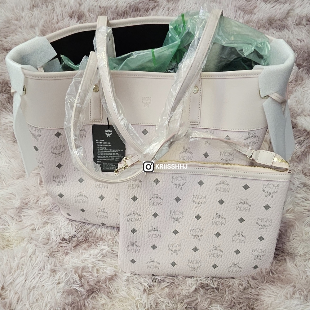 MCM Large Tote with Pouch 🔥Unused🔥